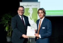 Scholarship winner pays tribute to his teachers