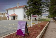 Federally funded walk in mental health service