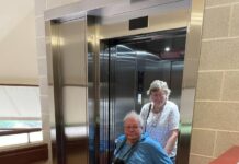 Time for centre to lift off!