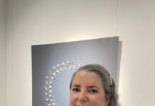 Art dazzles thousands