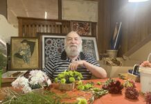 Floral tributes raise funds