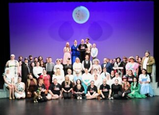 Mary Poppins show delights